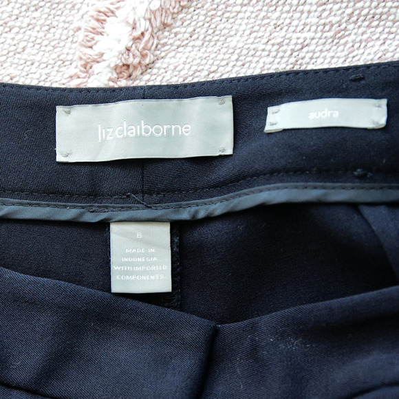 Liz Claiborne Audra Curvy Fit Straight Trouser size 6 S - Picture 4 of 7